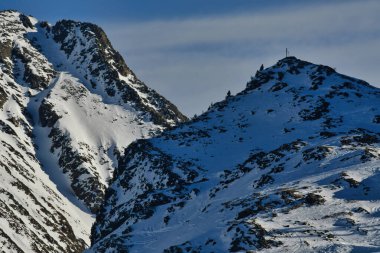 Dağ Panorama kuehtai austria Kış Kayağı mavi gökyüzü. Yüksek kalite fotoğraf