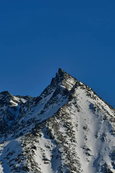Dağ Panorama kuehtai austria Kış Kayağı mavi gökyüzü. Yüksek kalite fotoğraf