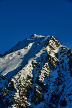 Dağ Panorama kuehtai austria Kış Kayağı mavi gökyüzü. Yüksek kalite fotoğraf