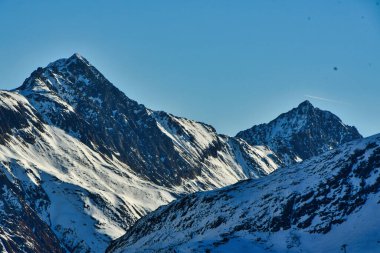 Dağ Panorama kuehtai austria Kış Kayağı mavi gökyüzü. Yüksek kalite fotoğraf