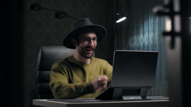 Young Man Wear Hat Celebration Victory Using Laptop Dark Room — Vídeos de Stock
