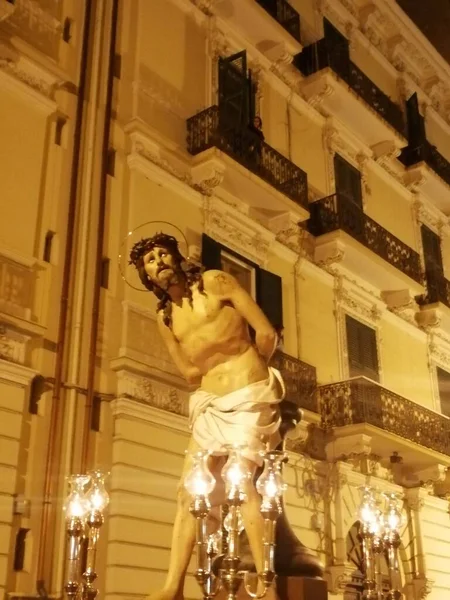 Kutsal hafta geçidi, Taranto.