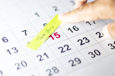 15 numaralı vergi günü, 15 Nisan vergi gününün göstergesi.