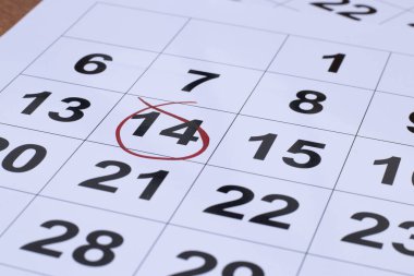 Takvimde kırmızı renkli işaretli 14 numara 