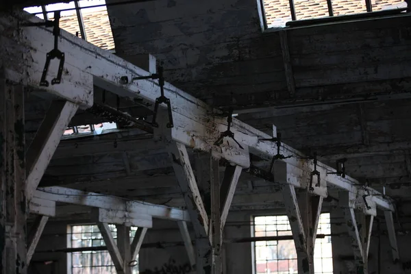 Metal Hooks White Wooden Beam Old Abandoned House People — Stock Photo, Image