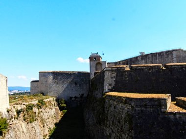 Besancon, Ağustos 2022 - Besancon 'un güzel şehrini ziyaret edin
