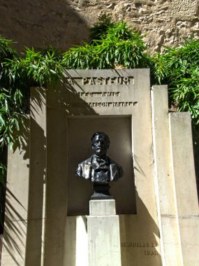 Dle, Ağustos 2022 - Franche-Comt Burgundy 'deki güzel Dle kasabasını ziyaret edin - Louis PastEUR' nun doğduğu yer