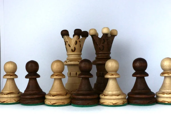 Szachy Gra Król Strategia Pionek Czarny Biały Królowa Konkurencja Odizolowany — Zdjęcie stockowe