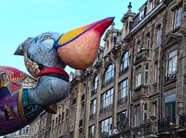 Lille, Eylül 2022: Flanders 'in başkenti Lille' in muhteşem cepheleri - Lille 3000 - UTOPIA