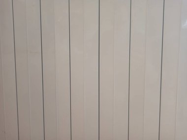 Metal radyatörün desenli arka planı