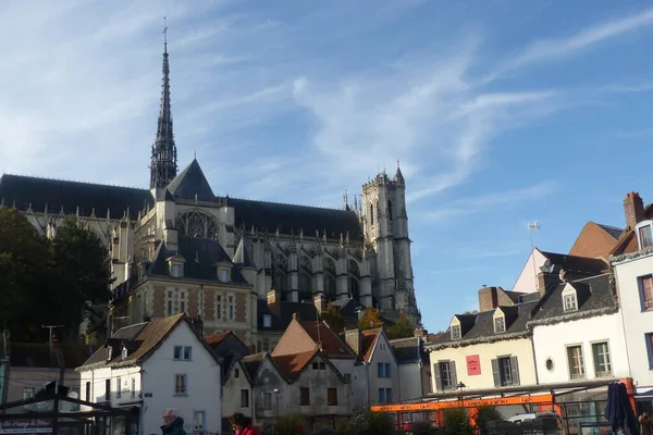 Висит Красивый Город Амьен Франции — стоковое фото
