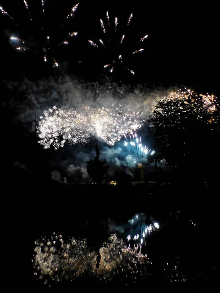 Лилль Франция Июля 2018 Года Фейерверк Ночью Национальный Праздник — стоковое фото