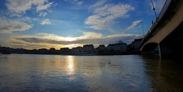 Güzel Nantes Şehrini Ziyaret Edin Muhteşem Gün Batımı — Stok fotoğraf