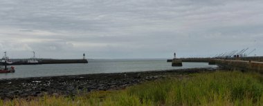 Aziz Nazaire, Ağustos 2019: Fransa 'nın güzel Saint Nazaire şehrini ziyaret edin. 2. Dünya Savaşı sırasında Naziler tarafından inşa edilen çok sayıda denizaltı sığınağıyla.