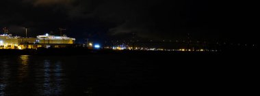 Aziz Nazaire, Ağustos 2019: Fransa 'nın güzel Saint Nazaire şehrini ziyaret edin. 2. Dünya Savaşı sırasında Naziler tarafından inşa edilen çok sayıda denizaltı sığınağıyla.