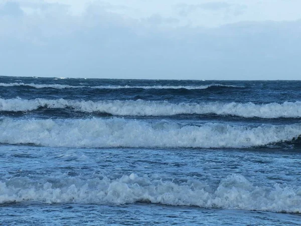 鸦片海岸 2018年9月 在潮水涨潮时参观法国北部的美丽海滩和悬崖 — 图库照片