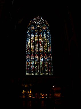 Liege, Belçika - Aralık 2022: Güzel Liege şehrini ziyaret edin - Yanan Şehir - Katedral manzarası