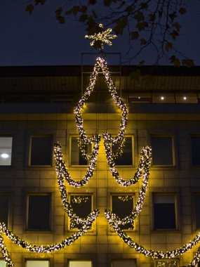 Aachen, Aralık 2022: Bayram döneminde Almanya 'nın güzel Aachen şehrini ziyaret edin