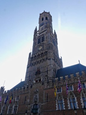 Bruges, Nisan 2023: Kuzey Venedik 'teki Bruges binalarının muhteşem cepheleri