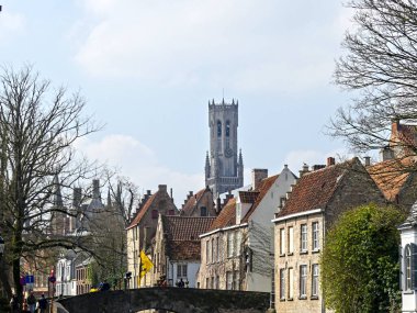 Bruges, Nisan 2023: Bruges binalarının muhteşem cepheleri, Kuzey Venedik