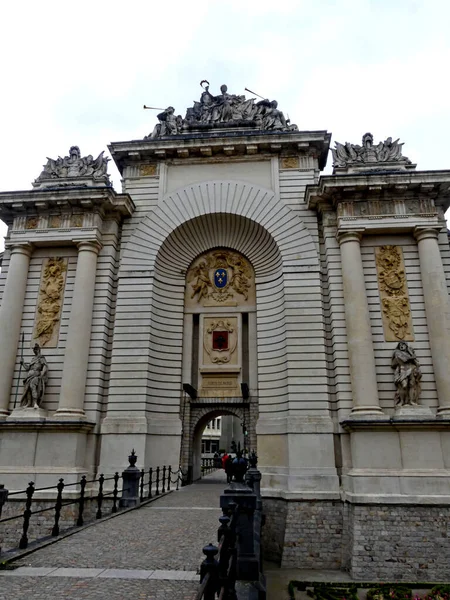 パリのリール2023年 フランダースの首都リールの建物の壮大なファサード 歴史的建造物 パリのドア — ストック写真