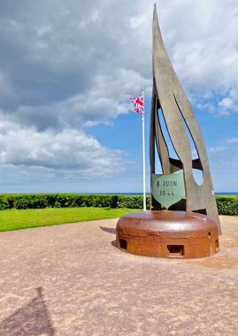 Ouistreham, Ağustos 2023 - Kieffer komandosunun 6 Haziran 1944 'te karaya çıktığı güzel Ouistreham şehrini ziyaret edin. Kumsal manzarası