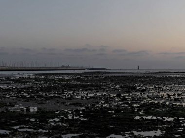 La Rochelle Fransa 'nın Atlantik kıyısındaki muhteşem La Rochelle şehrini ziyaret edin.