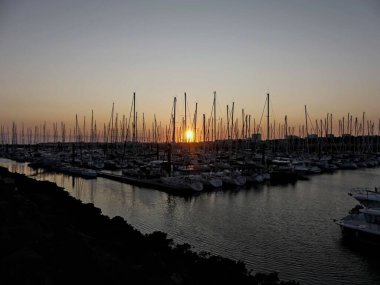 La Rochelle Fransa 'nın Atlantik kıyısındaki muhteşem La Rochelle şehrini ziyaret edin.