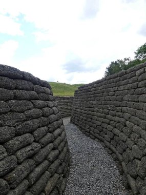 Vimy, Mayıs 2025: Kanada 'nın 1. Dünya Savaşı anıtı 145 numaralı tepeyi ziyaret edin - 1.