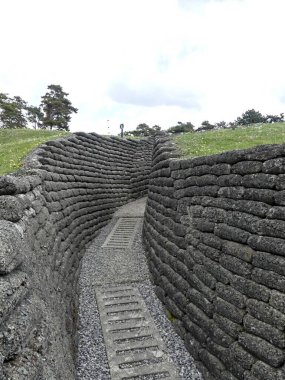 Vimy, Mayıs 2025: Kanada 'nın 1. Dünya Savaşı anıtı 145 numaralı tepeyi ziyaret edin - 1.