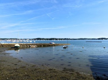 Ile-aux-Moines, Ağustos 2025: Brittany 'deki Morbihan Körfezi' nde Ile-aux-Moines civarında yürüyüş