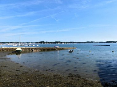 Ile-aux-Moines, Ağustos 2025: Brittany 'deki Morbihan Körfezi' nde Ile-aux-Moines civarında yürüyüş