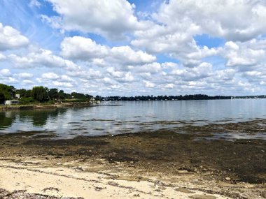 Ile-aux-Moines, Ağustos 2025: Brittany 'deki Morbihan Körfezi' nde Ile-aux-Moines civarında yürüyüş