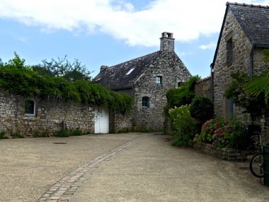 Ile-aux-Moines, Ağustos 2025: Brittany 'deki Morbihan Körfezi' nde Ile-aux-Moines civarında yürüyüş