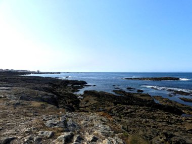 Quiberon, Ağustos 2025: Britanya 'nın Morbihan Körfezi' nde Quiberon yarımadasında yürüyüş