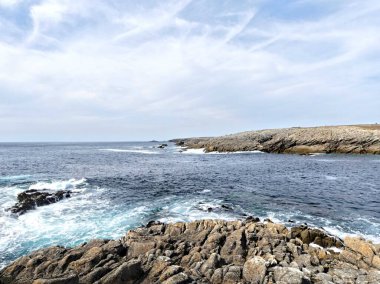 Quiberon, Ağustos 2025: Britanya 'nın Morbihan Körfezi' nde Quiberon yarımadasında yürüyüş