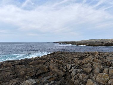 Quiberon, Ağustos 2025: Britanya 'nın Morbihan Körfezi' nde Quiberon yarımadasında yürüyüş