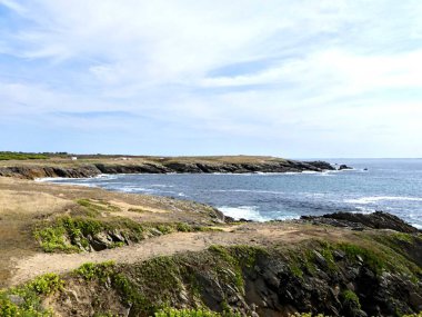 Quiberon, Ağustos 2025: Britanya 'nın Morbihan Körfezi' nde Quiberon yarımadasında yürüyüş
