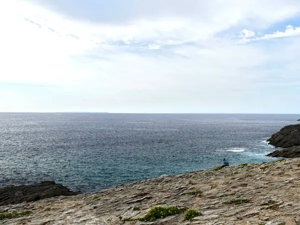 Quiberon, Ağustos 2025: Britanya 'nın Morbihan Körfezi' nde Quiberon yarımadasında yürüyüş