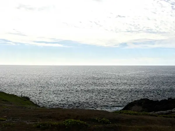 Quiberon, Ağustos 2025: Britanya 'nın Morbihan Körfezi' nde Quiberon yarımadasında yürüyüş