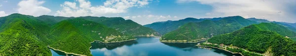 Luftaufnahme Der Grünen Berge Und Des Flusses Blick Von Oben — Stockfoto