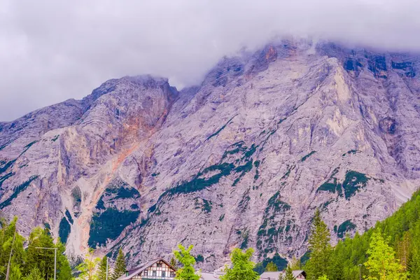 Dolomitenberge Den Alpen Mit Wolken Und Nebel Der Landschaft — Stockfoto