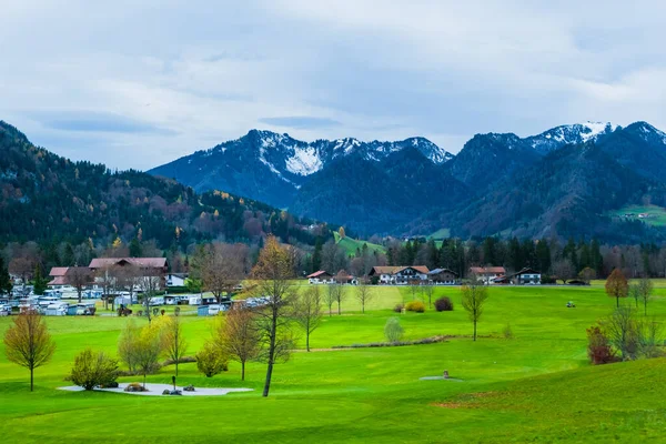 Alpes Austríacos Prados Verdes Cabañas Alpinas Montañas — Foto de Stock