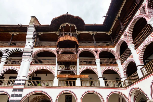 Rila (Rila Manastırı), Bulgaristan 'daki Aziz İvan Manastırı (John)