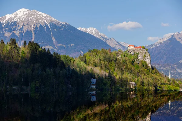 Famous Alpine Bled Lake Blejsko Jezero Slovenia Small Pilgrimage Church — Stock Photo, Image