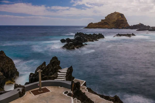 Természetes Medencék Fekete Vulkanikus Kőzettel Atlanti Óceánon Porto Moniz Madeira — Stock Fotó