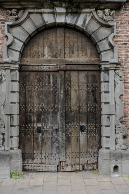 Belçika, Gent şehri, eski kasaba, alacakaranlıkta River Leie 'deki tarihi evler.