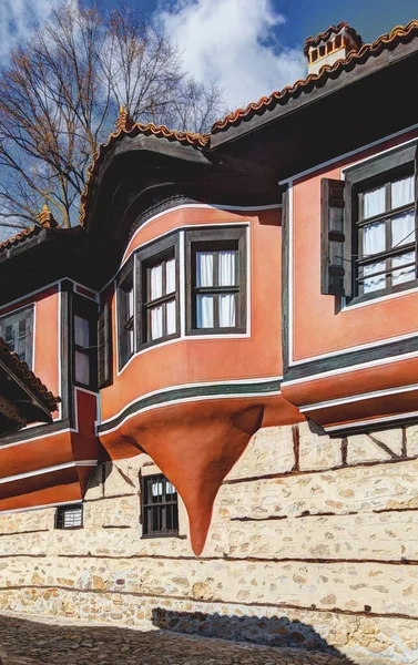 불가리아의 역사적 도시인 코플스톤에 빈티지가옥 — 스톡 사진