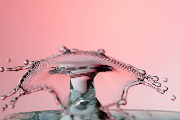 Air Drop Dengan Ripples Permukaan Air — Stok Foto
