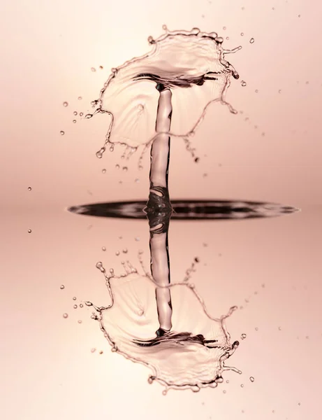 Air Drop Dengan Ripples Permukaan Air — Stok Foto